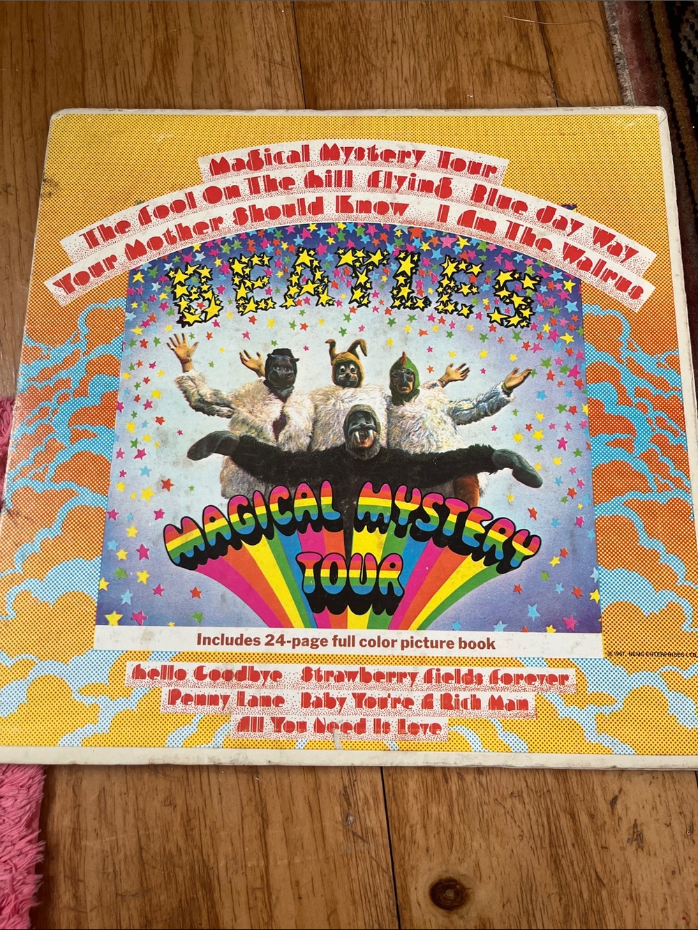 MAGICAL MYSTERY TOUR ALBUM with bookThe Beatles - Yellow,  Album Art with 1967